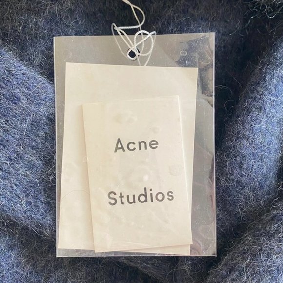 Acne Studios Off-the-Shoulder Sweater - Picture 6 of 7